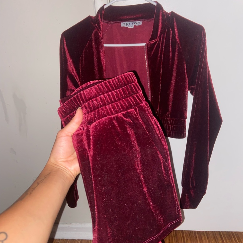 TicToc Red Matching Suede Sweatsuit Small